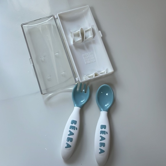 Baby travel utensils with case and formula/ snack dispenser - Picture 3 of 7